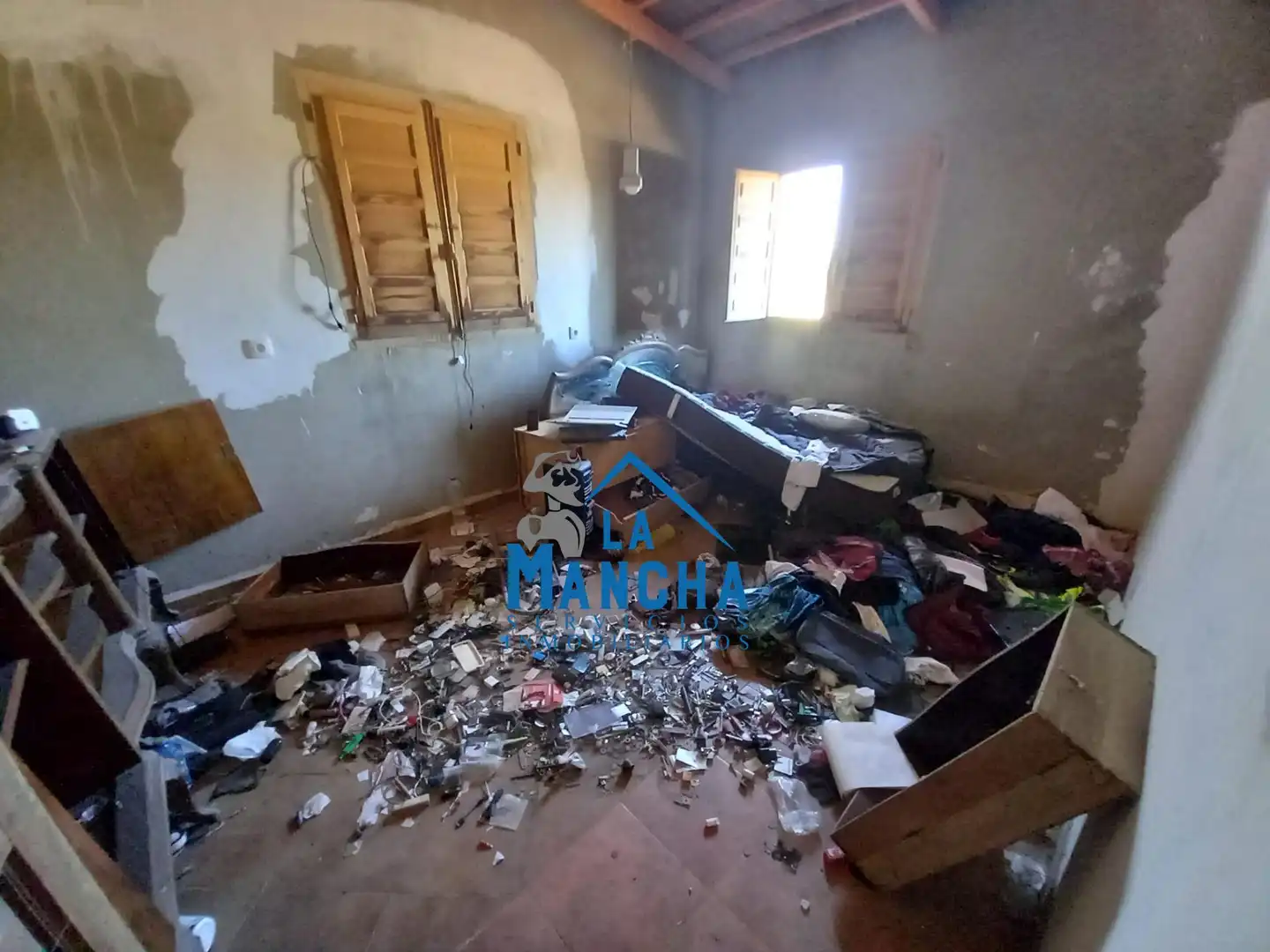 Dormitori de Finca rústica en venda en Albacete amb Jardí privat, Terrassa i Traster