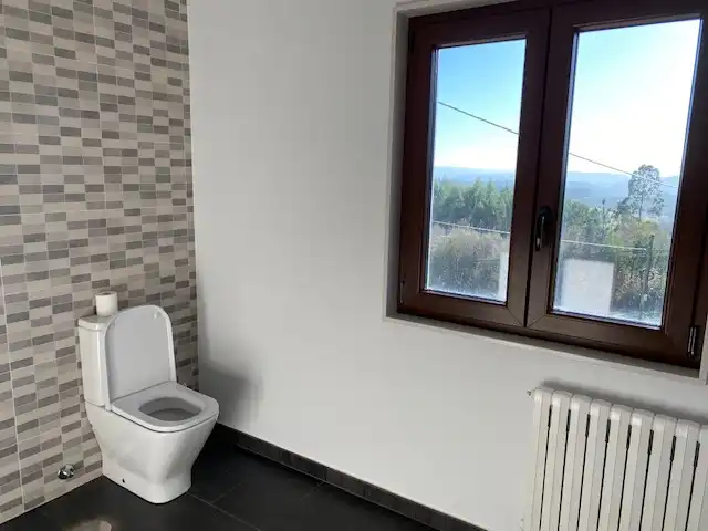 Bany de Casa o xalet de lloguer amb opció a compra en Oroso amb Calefacció, Terrassa i Moblat