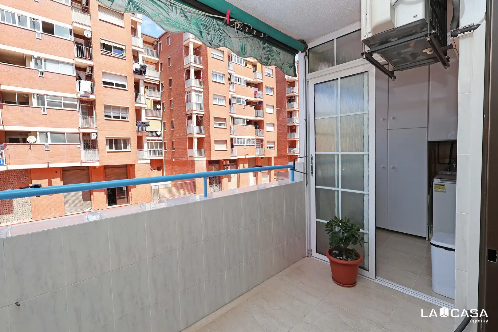Terrassa de Pis en venda en Esplugues de Llobregat amb Balcó