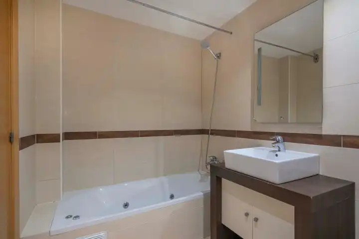 Bathroom of Apartments for sale in Manresa  with Air Conditioner