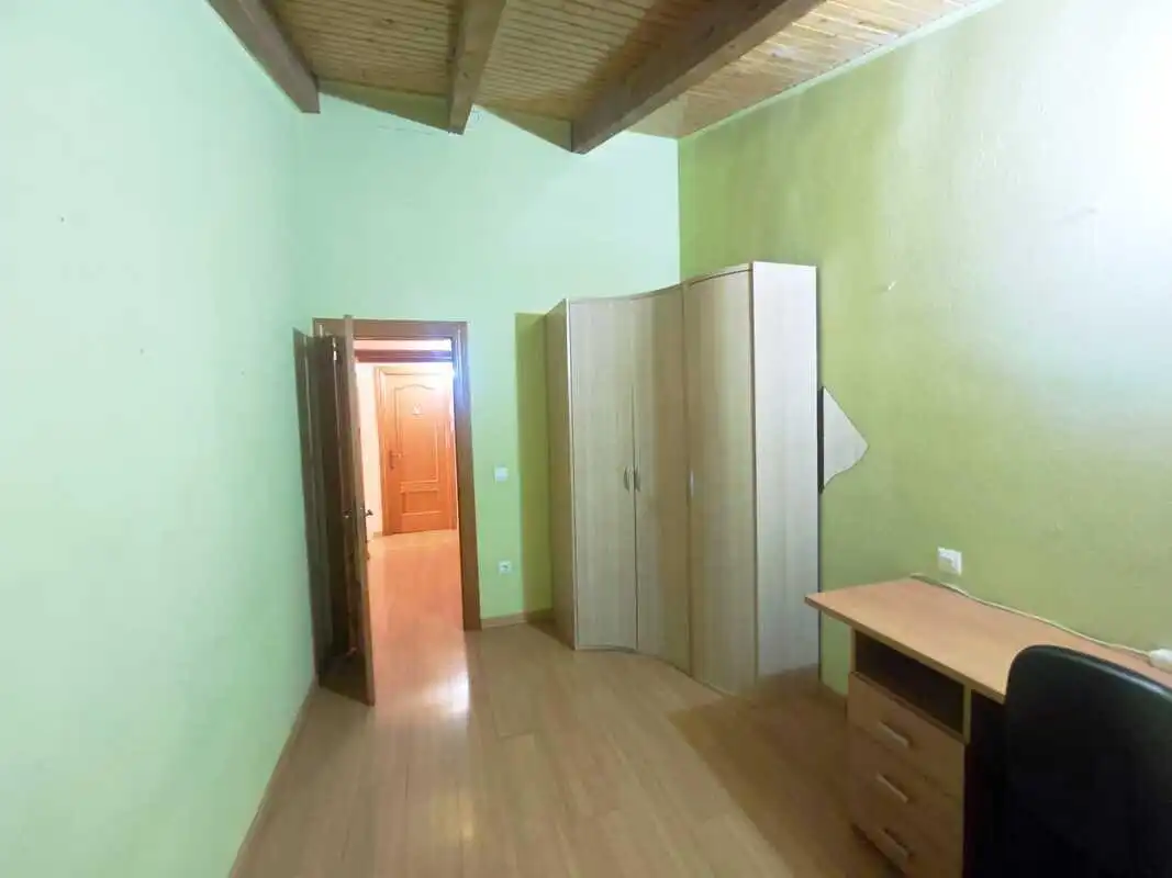 Habitación de Casa adosada en venta en Paracuellos de Jiloca con Aire acondicionado, Calefacción y Jardín privado