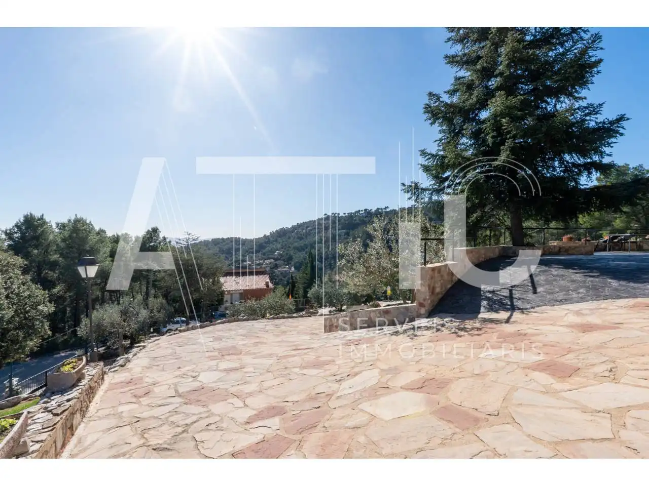 Vista exterior de Casa o xalet en venda en Castellar del Vallès amb Aire condicionat, Calefacció i Terrassa