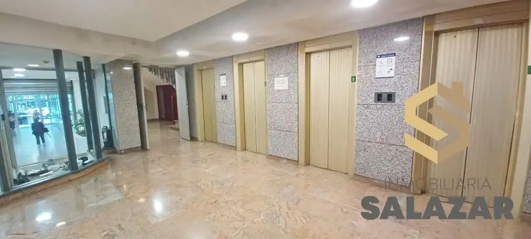 Office space with lift for sale in Colón de Larreátegui Kalea, imagen 22