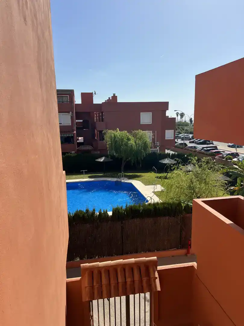 Piscina de Pis en venda en Algeciras amb Aire condicionat, Terrassa i Piscina