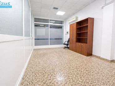 Local comercial en alquiler en Centre - Eixample – Can Llobet