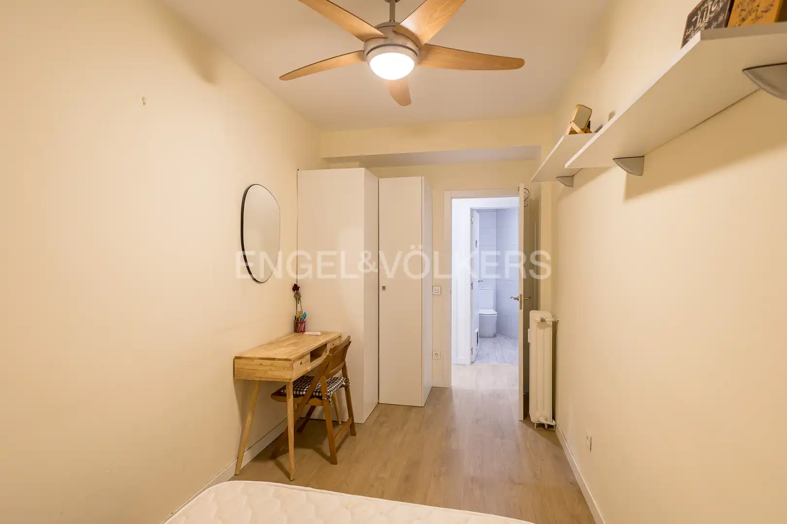 Schlafzimmer von Wohnung zur Miete in Madrid mit Klimaanlage und Heizung