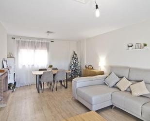 Sala d'estar de Casa adosada en venda en Motril amb Aire condicionat, Calefacció i Terrassa