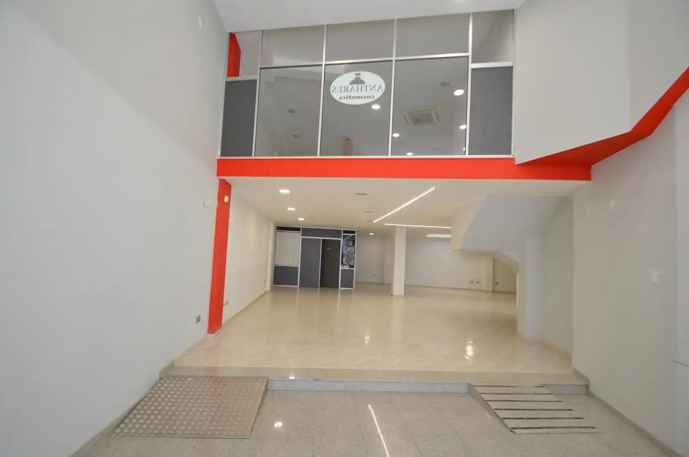 Gewerbefläche zum Verkauf in Carrer d'Extramurs del Carreró, imagen 3