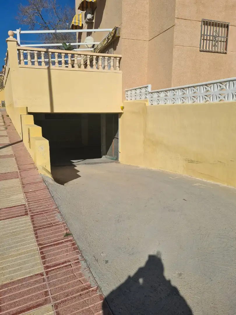 Parkplatz von Garage zum Verkauf in El Campello