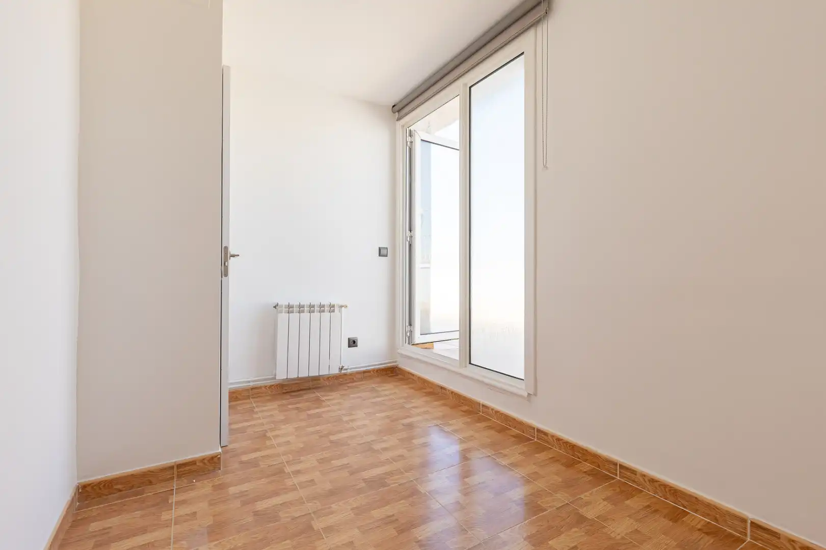 Habitación de Ático en venta en Terrassa con Aire acondicionado, Calefacción y Terraza