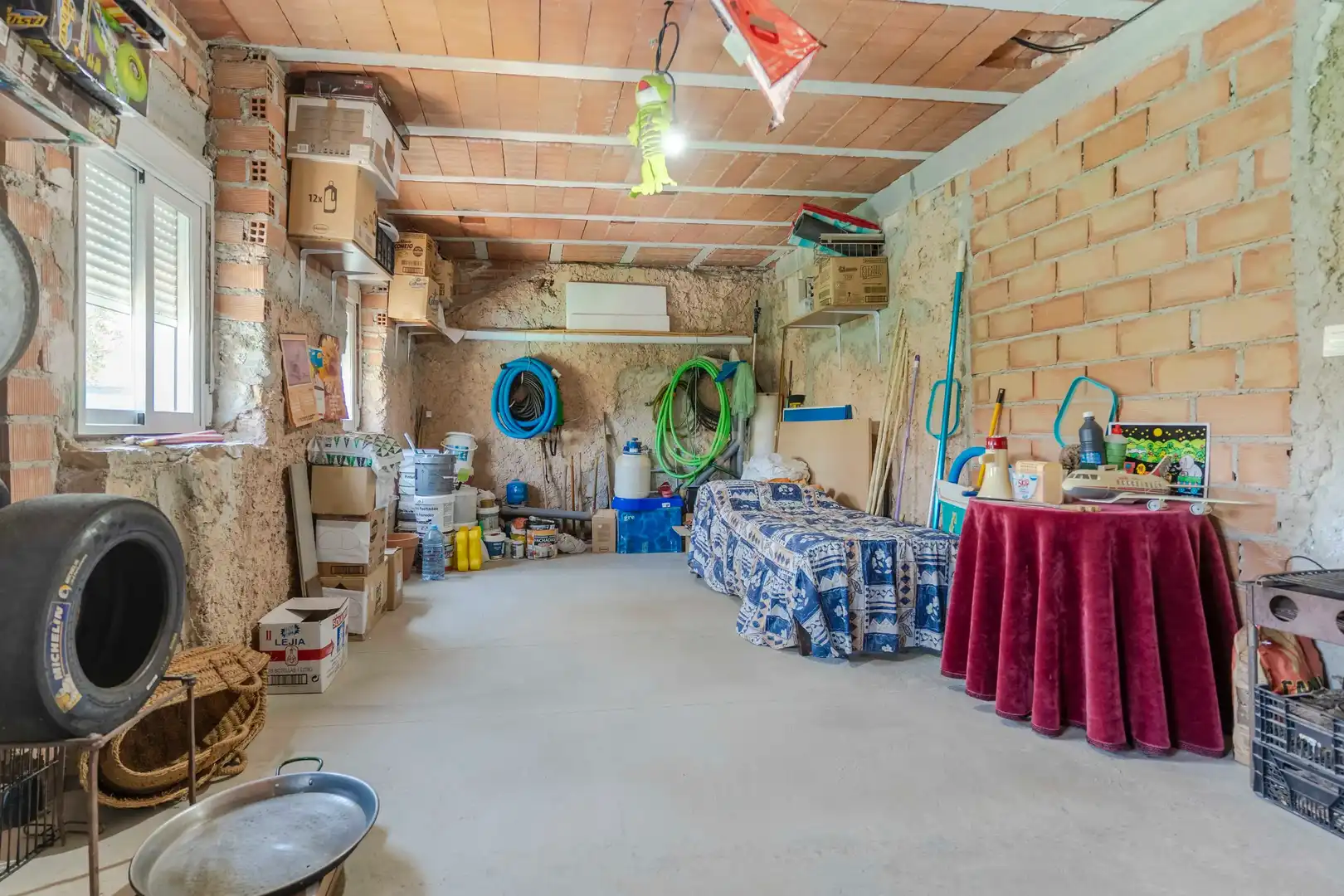 Casa o chalet en venta en Colomera con Jardín privado, Trastero y Piscina