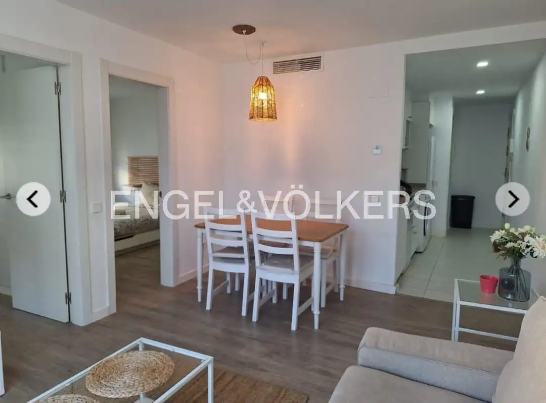 Dining room of Flat for rent in Sitges  with Air Conditioner, Heating and Furnished