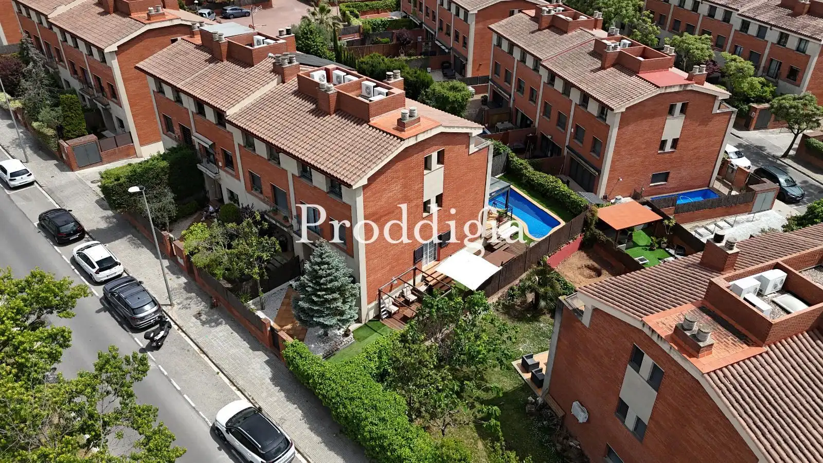 Exterior view of Detached homes for sale in Sant Cugat del Vallès  with Air Conditioner, Heating and Private garden