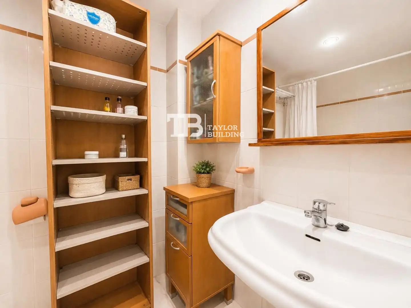 Baño de Piso en venta en  Palma de Mallorca con Aire acondicionado, Calefacción y Terraza