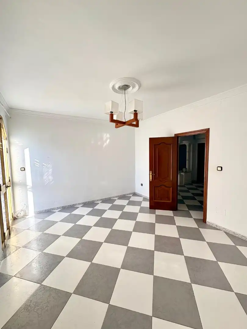 Casa adosada en venta en Alhaurín El Grande con Aire acondicionado, Amueblado y Horno