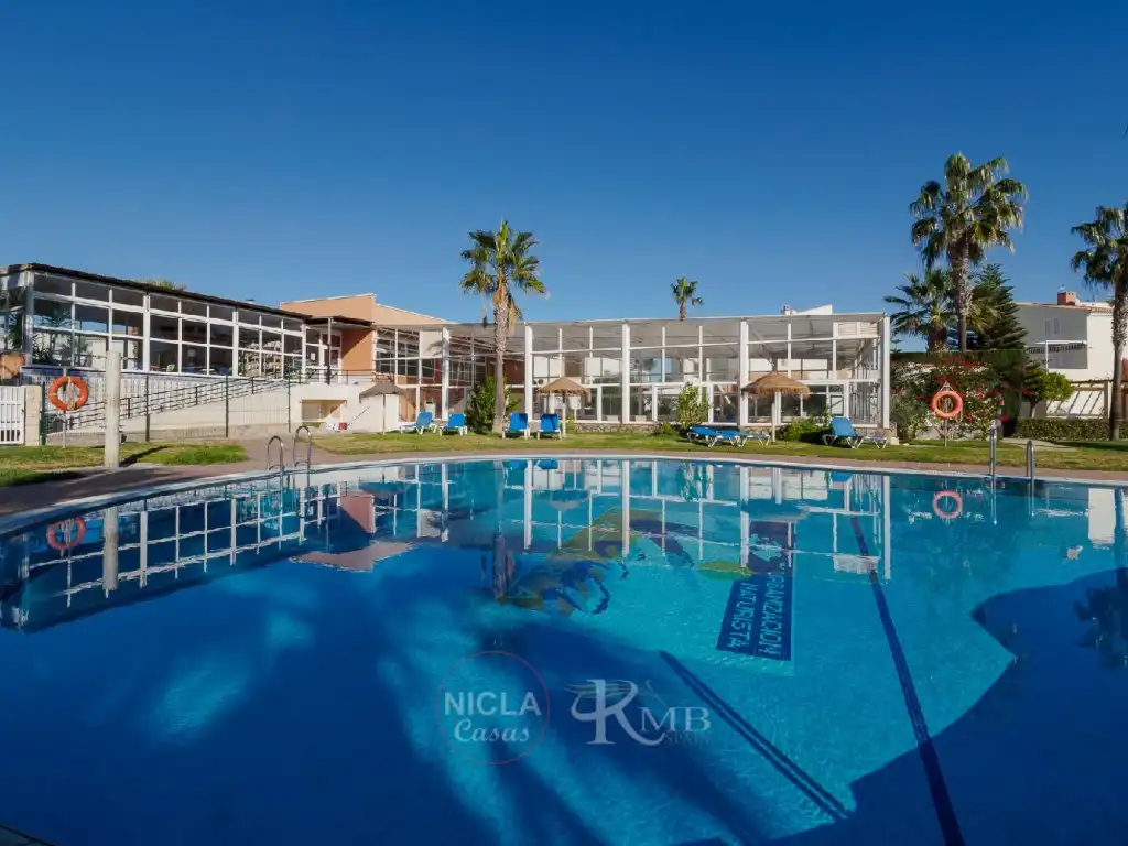 Piscina de Apartamento en venta en Vera con Aire acondicionado, Jardín privado y Terraza