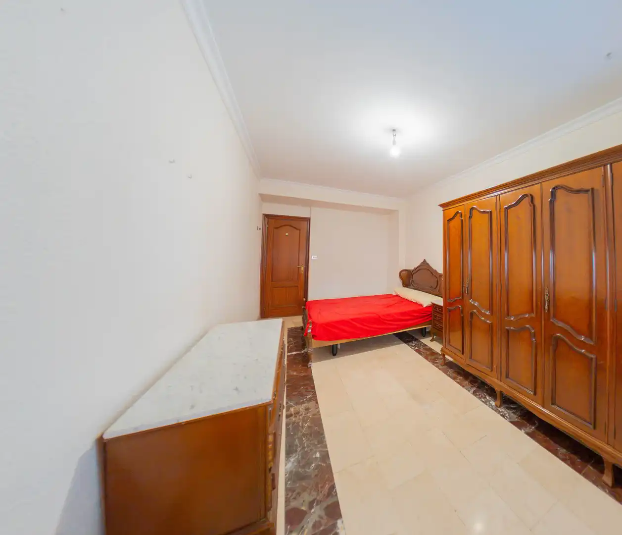 Habitación de Piso en venta en Murcia con Balcón