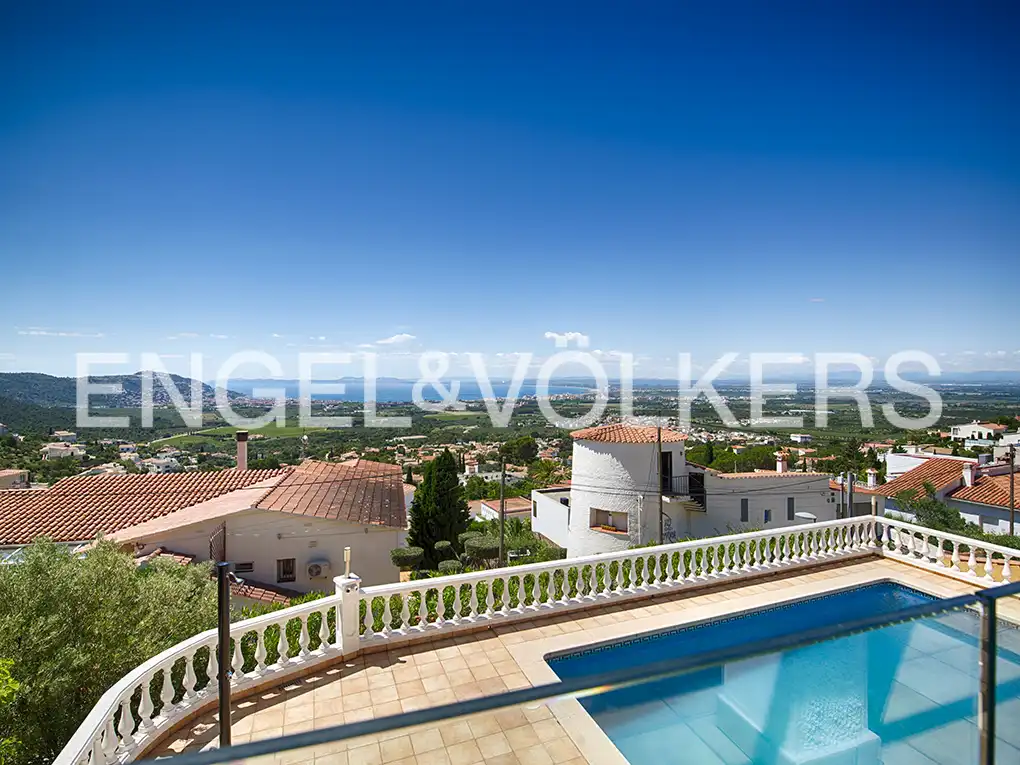 Casa con piscina in vendita a Carrer Canàries, imagen 4