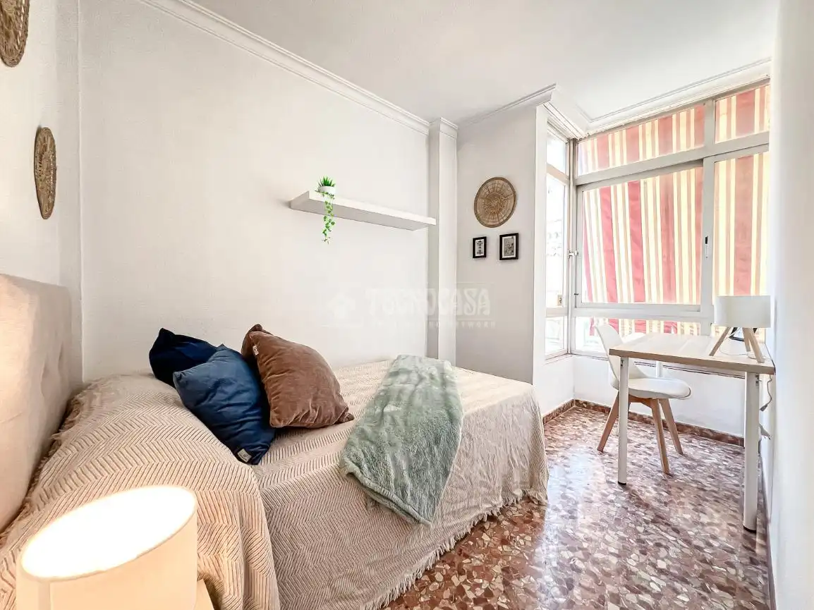 Bedroom of Flat for sale in Málaga  with Terrace and Storage room