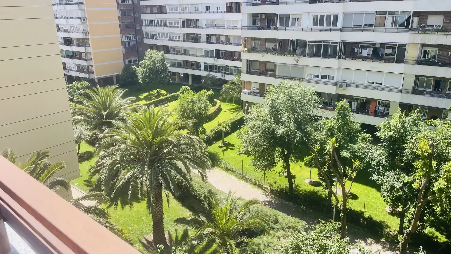Vista exterior de Pis en venda en Alcorcón amb Balcó