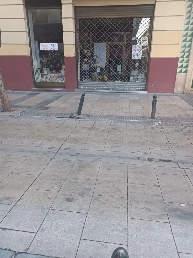 Vista exterior de Local en venta en Zaragoza