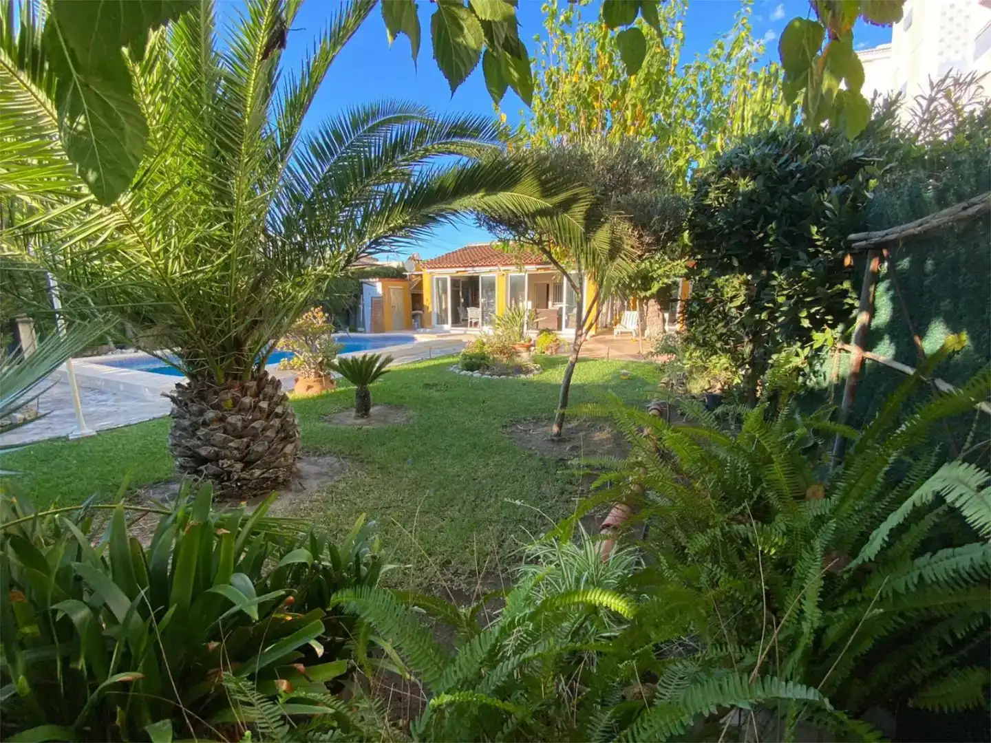Garden of Houses for rent in Dénia  with Air Conditioner, Private garden and Storage room