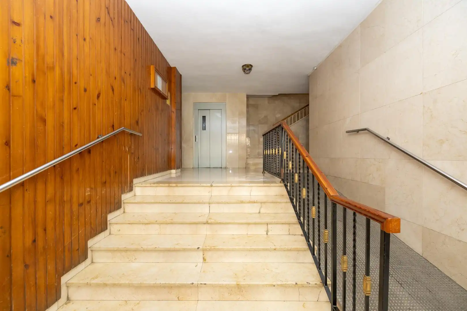 Pis amb ascensor en venda a Pintor Ismael de la Serna 75, imagen 17