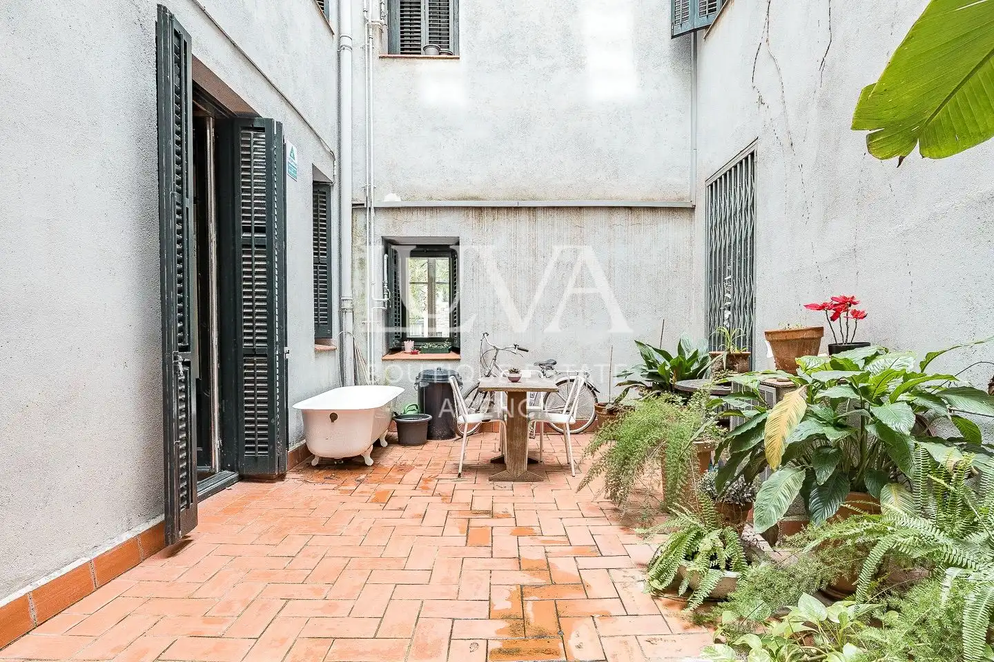 Vista exterior de Apartamento en venta en Barcelona con Aire acondicionado, Calefacción y Terraza