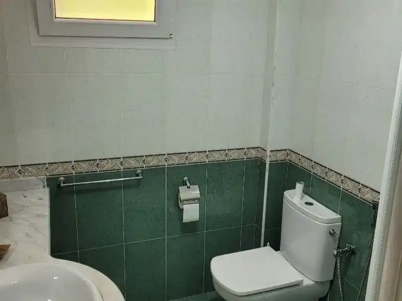 Bany de Pis en venda en Valdáliga amb Parquet, Moblat i Balcó