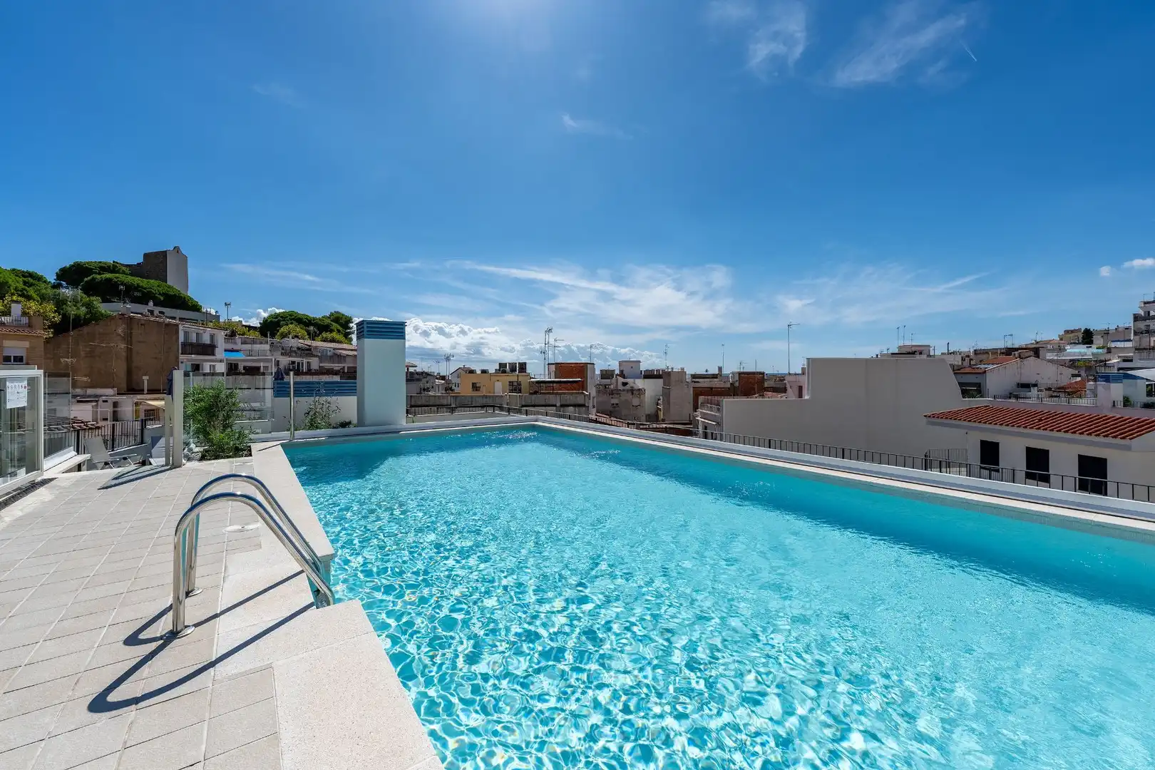 Swimming pool of Flat for rent in Sant Pol de Mar  with Air Conditioner, Heating and Terrace