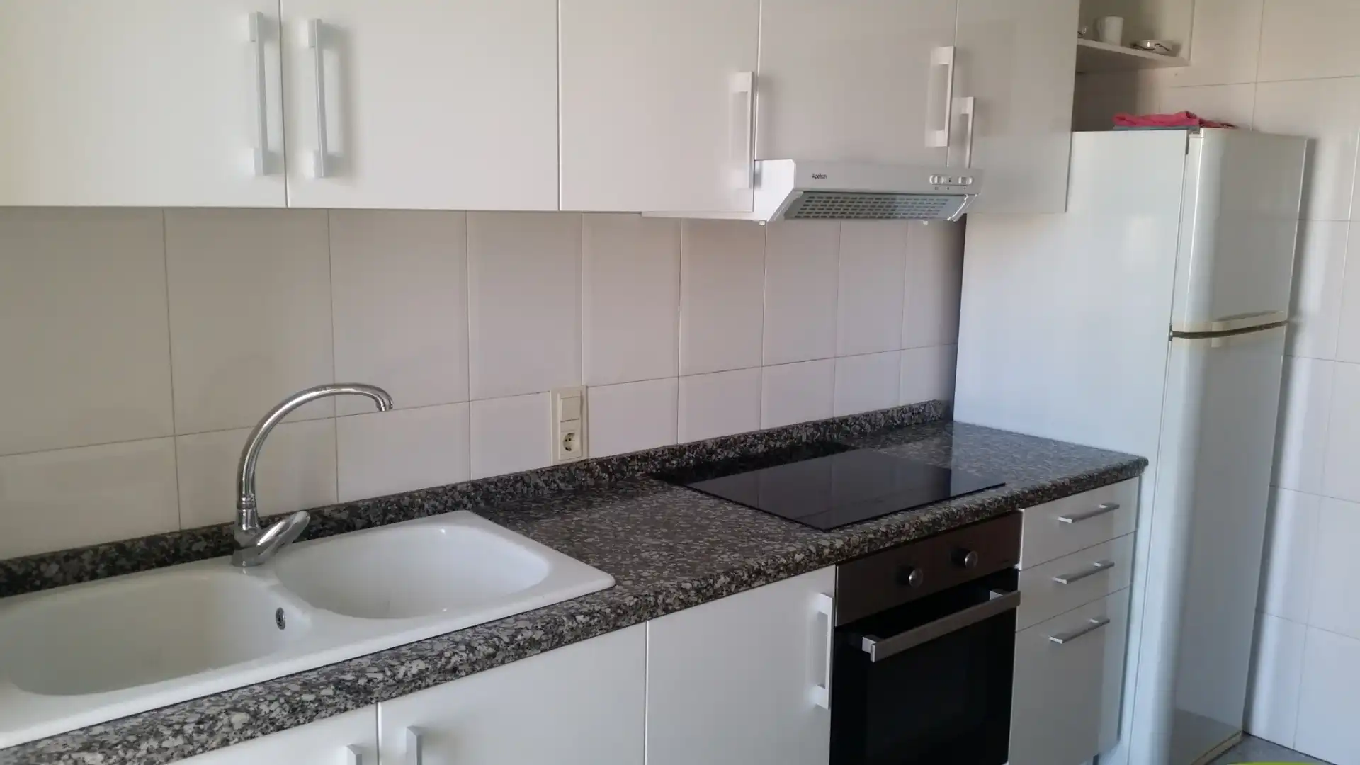 Apartamento con terraza en venta en Carrer del Clot de la Mota 18, imagen 3