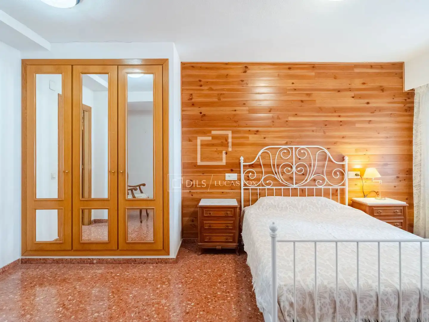 Schlafzimmer von Wohnung zum Verkauf in Valencia mit Klimaanlage, Möbliert und Balkon