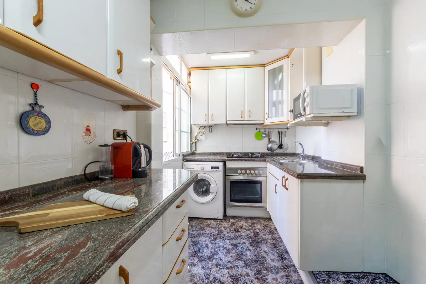 Kitchen of Flat for sale in Tarragona  with Air Conditioner, Oven and Washing machine