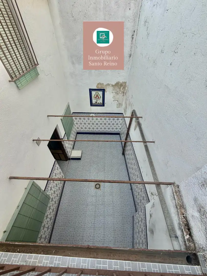 House for sale in Calle Canalejas