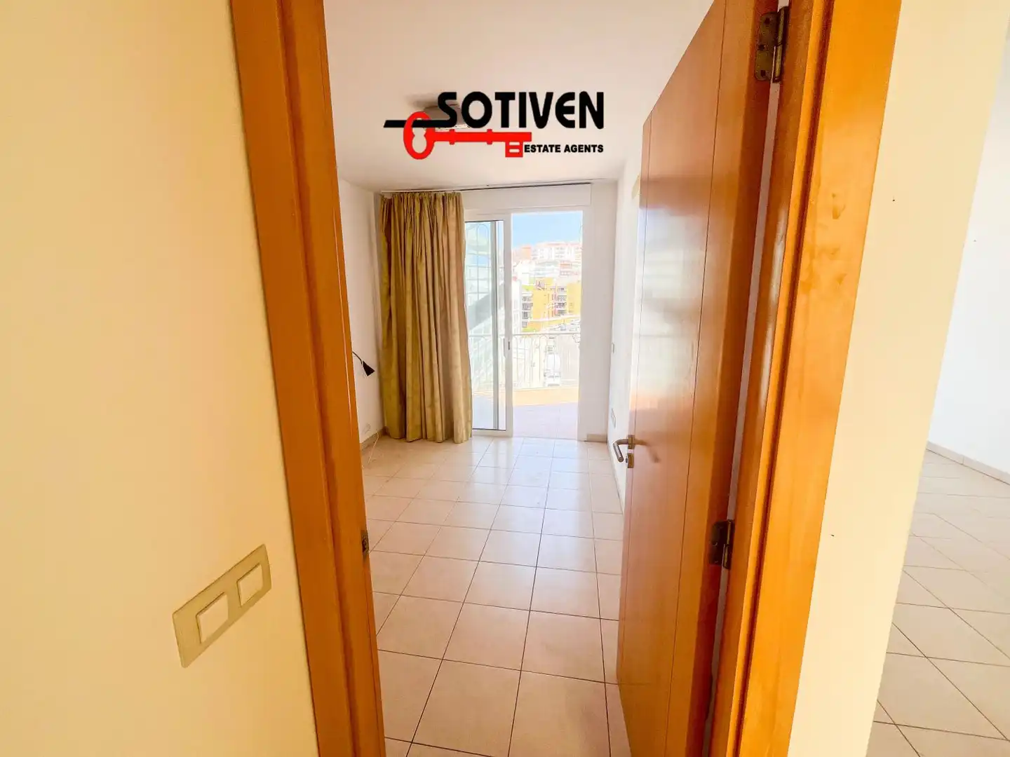 Wohnungen zum Verkauf in Santiago del Teide mit Terrasse, Balkon und Gemeinschaftspool