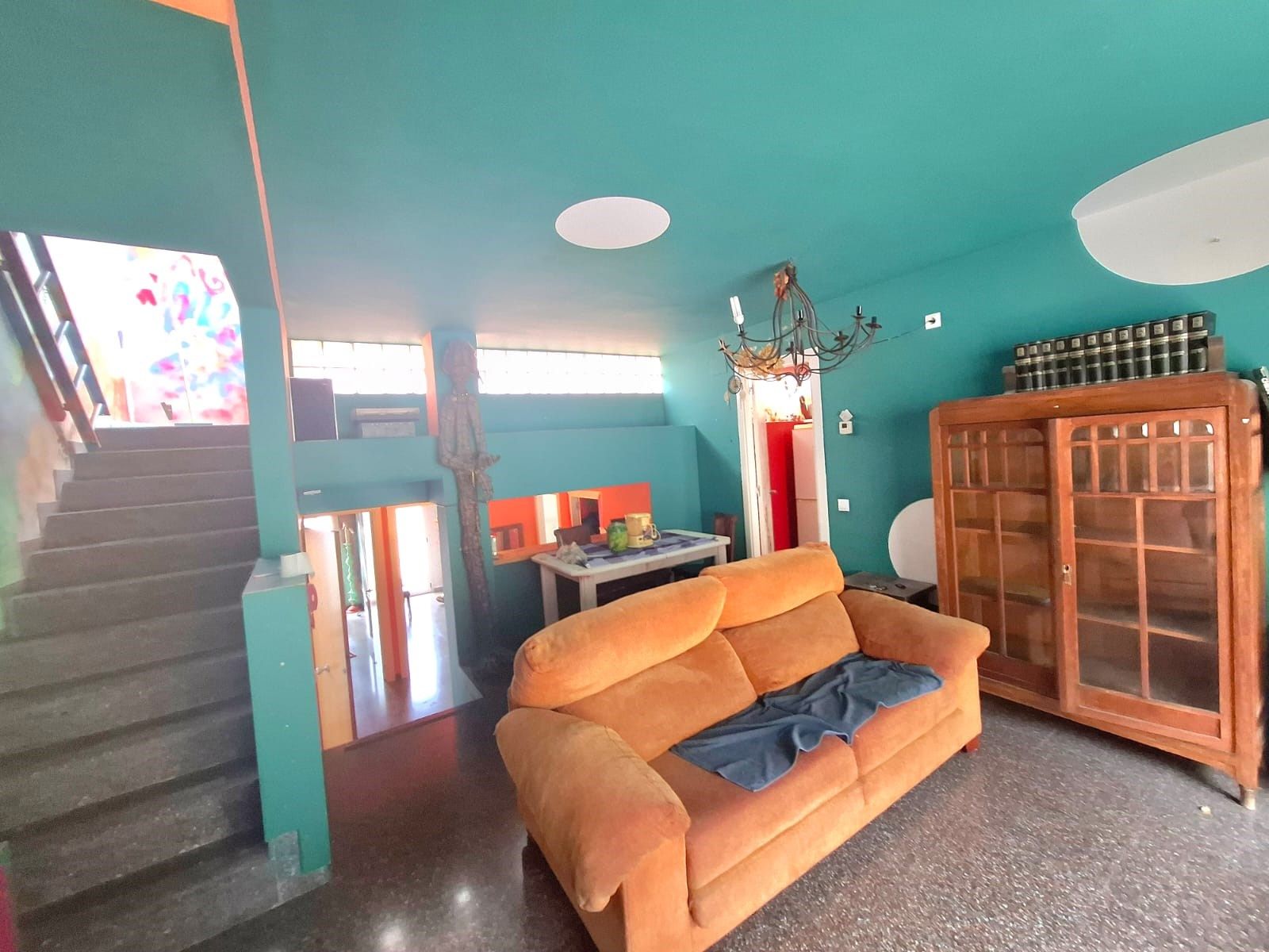 Sala d'estar de Pis en venda en Portbou amb Calefacció, Terrassa i Moblat
