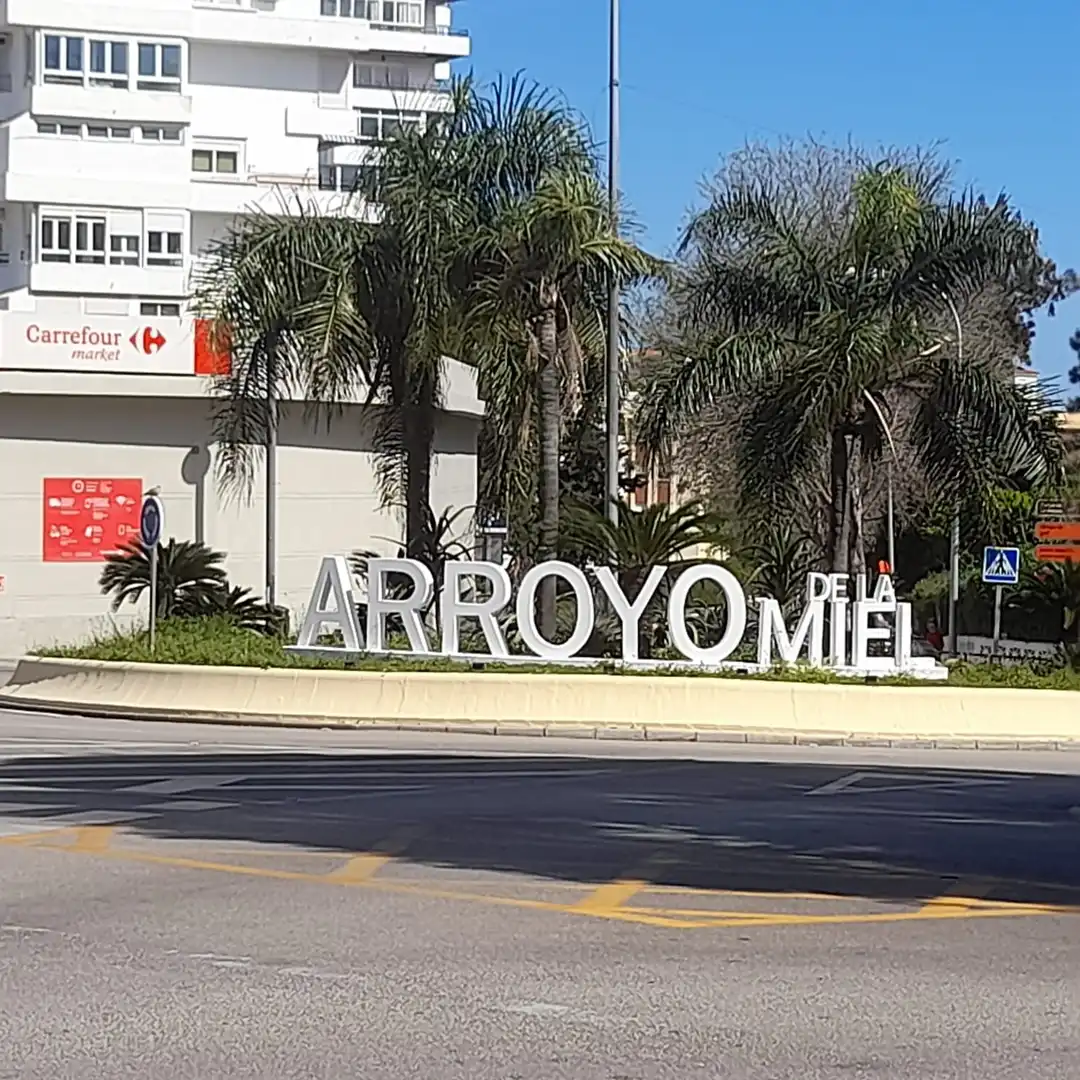 Vista exterior de Garatge en venda en Benalmádena