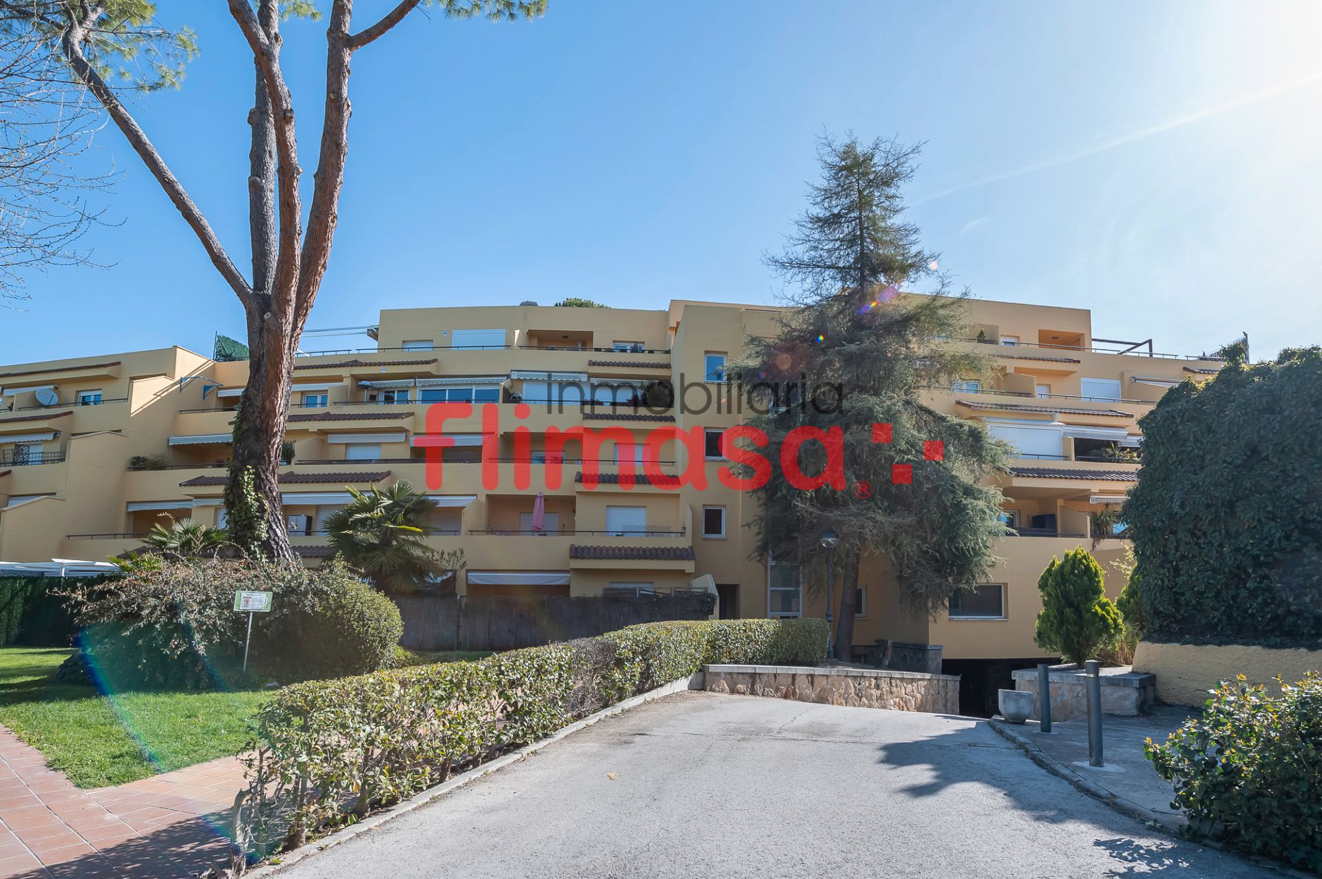 Exterior view of Apartment for sale in Villaviciosa de Odón  with Air Conditioner, Heating and Terrace