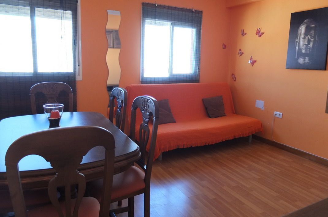 Living room of Apartment for sale in Algeciras  with Air Conditioner, Furnished and Oven