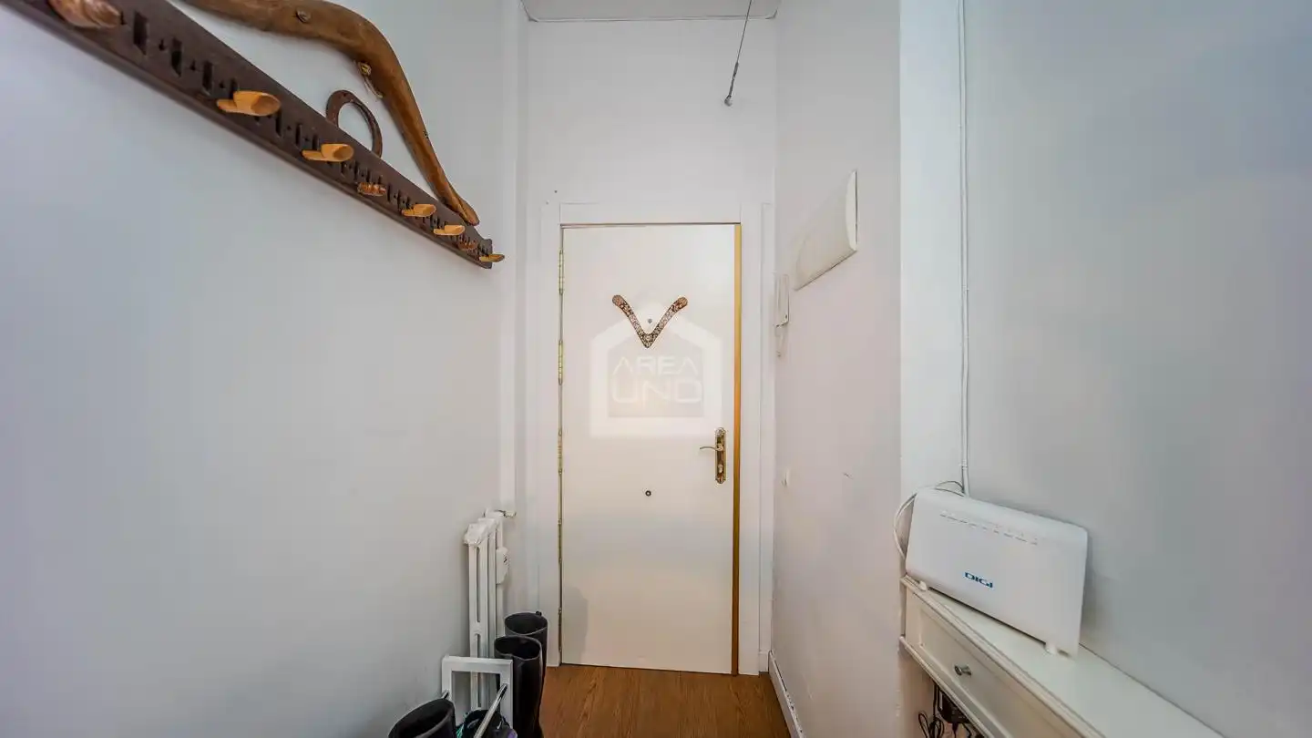 Piso en venta en Madrid con Calefacción y Parquet