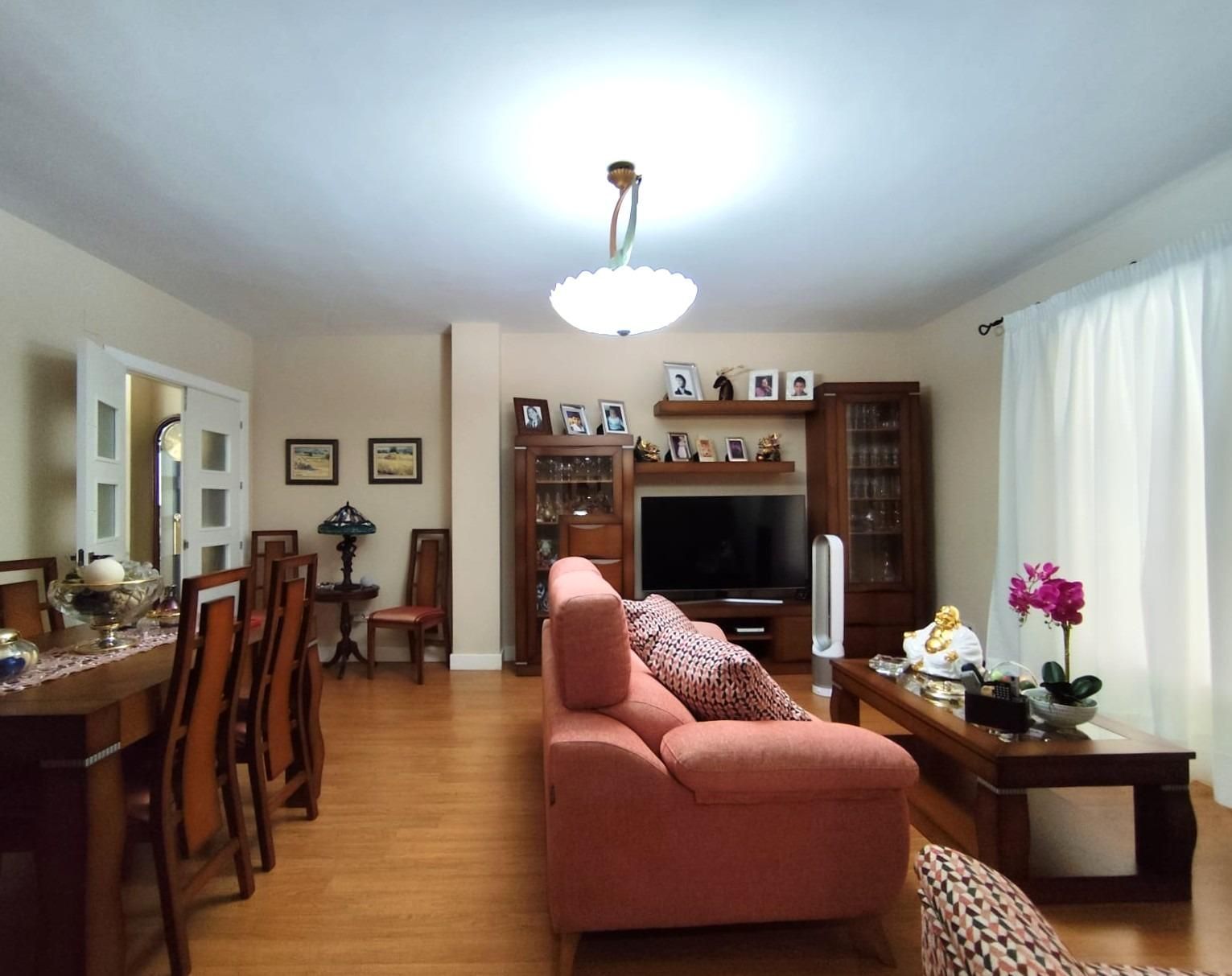Living room of Flat for sale in Plasencia  with Air Conditioner, Heating and Balcony