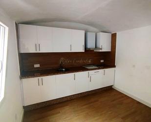 Cuina de Pis en venda en Mérida amb Aire condicionat i Terrassa