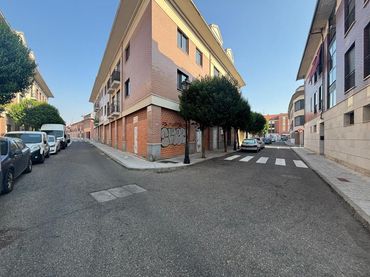 Locale commerciale in vendita a Laguna de Duero