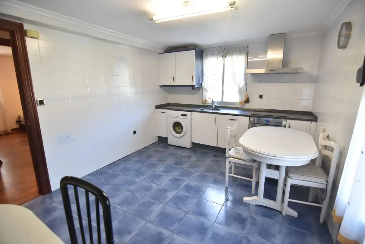 Küche von Wohnung zum Verkauf in Bergara mit Heizung, Möbliert und Balkon