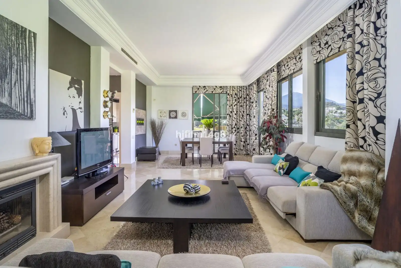 Sala de estar de Ático en venta en Marbella con Aire acondicionado, Trastero y Amueblado
