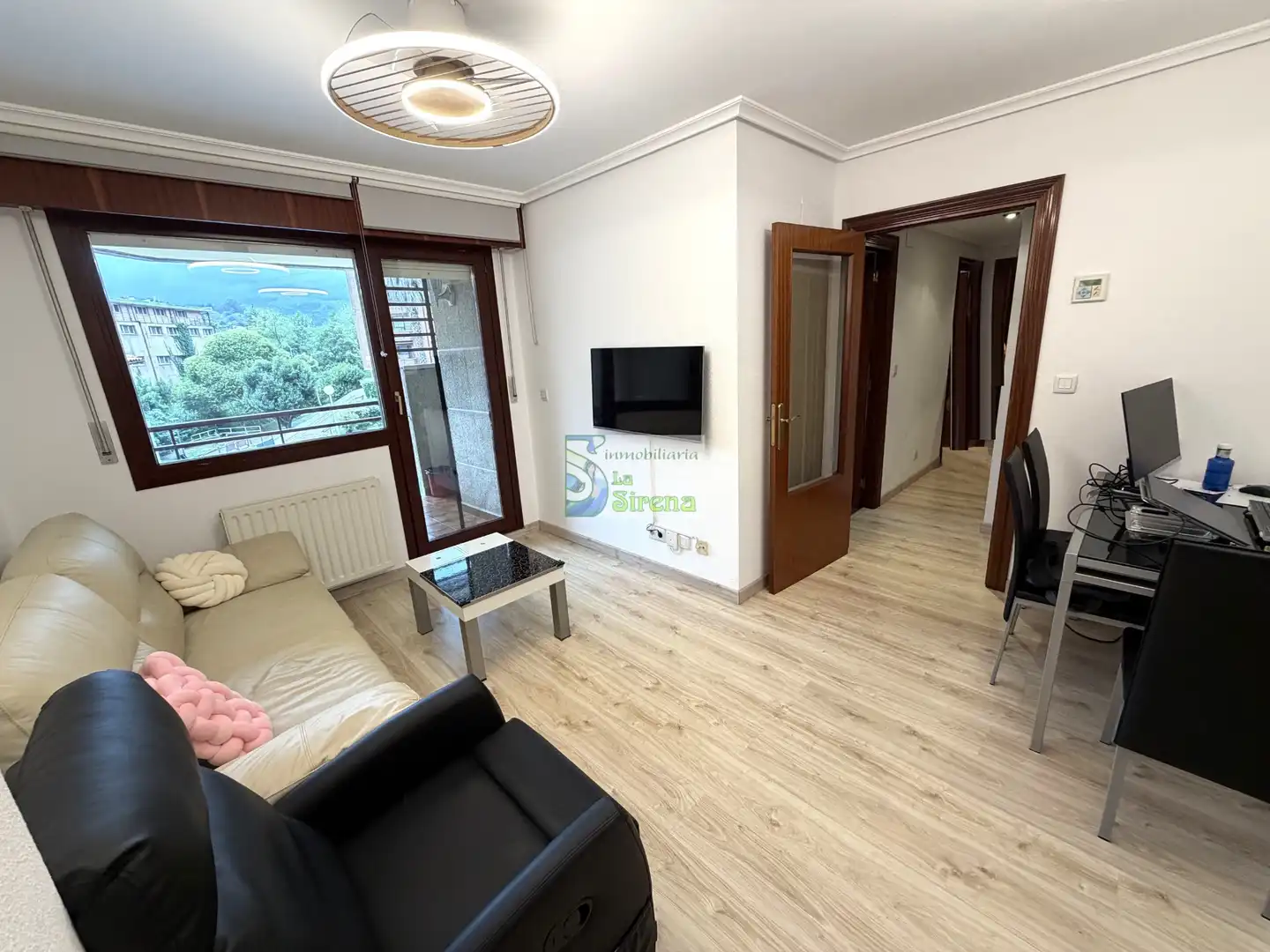Sala de estar de Piso de alquiler en Castro-Urdiales con Calefacción, Terraza y Amueblado