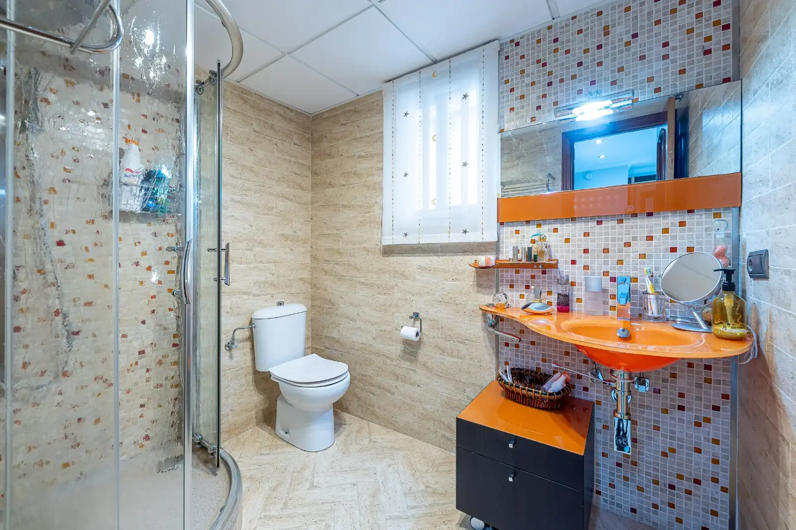 Baño de Piso en venta en Benalmádena con Aire acondicionado, Calefacción y Terraza