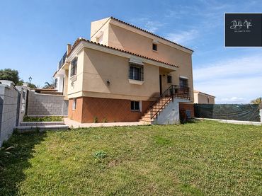 Doppelhaushälfte mit Garten zum Verkauf in Manantiales - Lagar - Cortijo