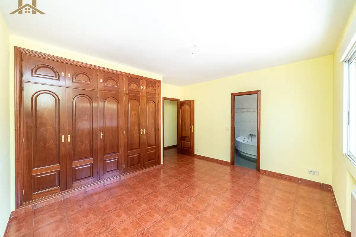 Schlafzimmer von Haus oder Chalet zum Verkauf in Griñón mit Heizung, Privatgarten und Whirlpool