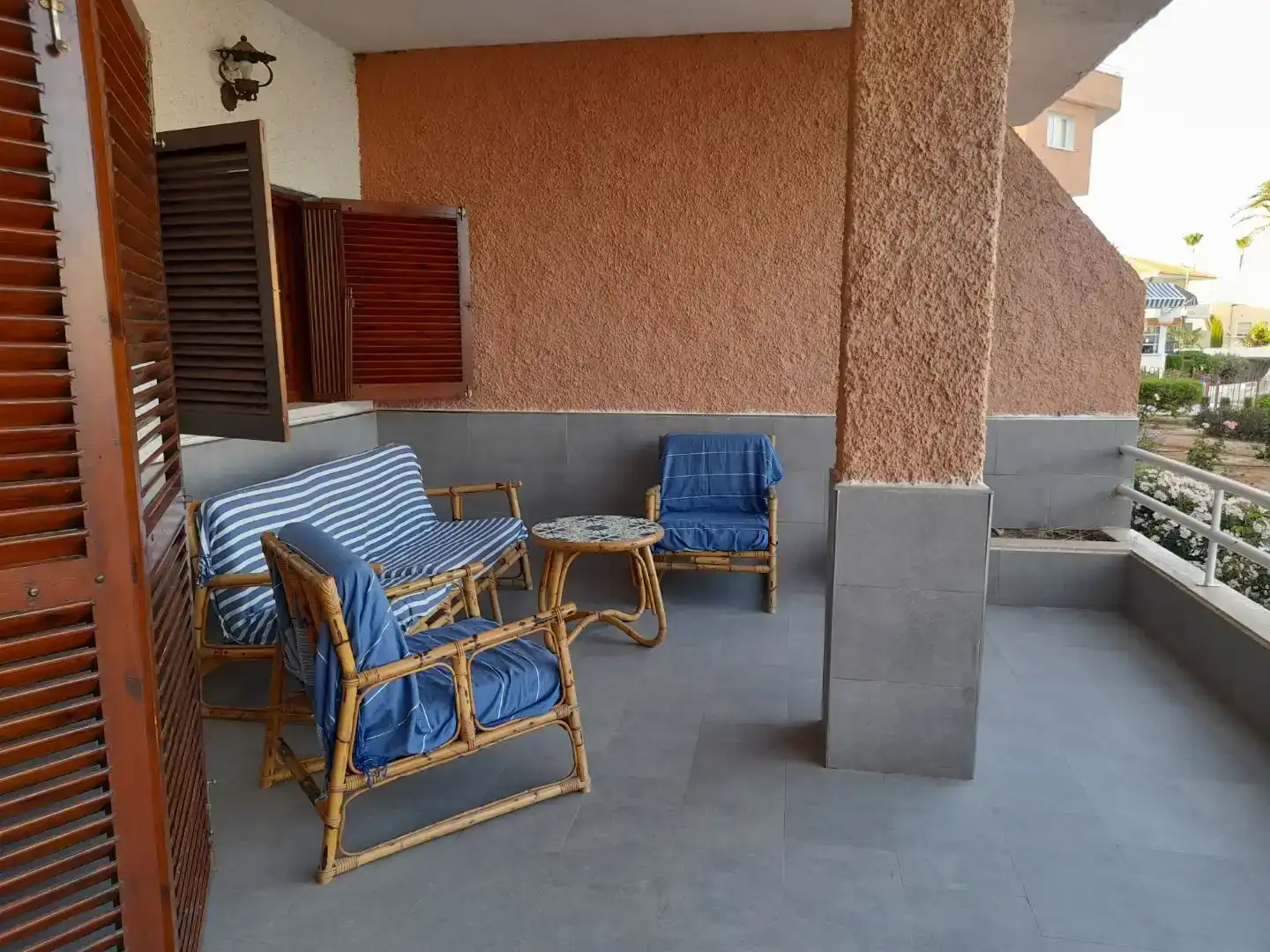 Terrasse von Erdgeschoss zur Miete in Águilas mit Klimaanlage und Möbliert